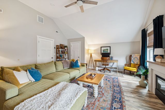 111 Dylark Dr, Waverly, TN 37185