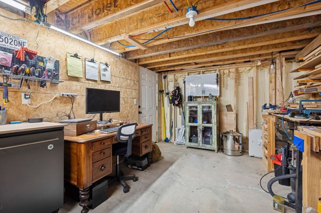 111 Dylark Dr, Waverly, TN 37185