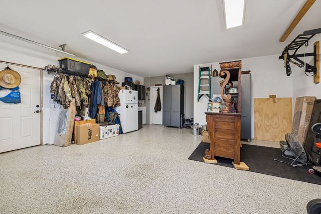 111 Dylark Dr, Waverly, TN 37185