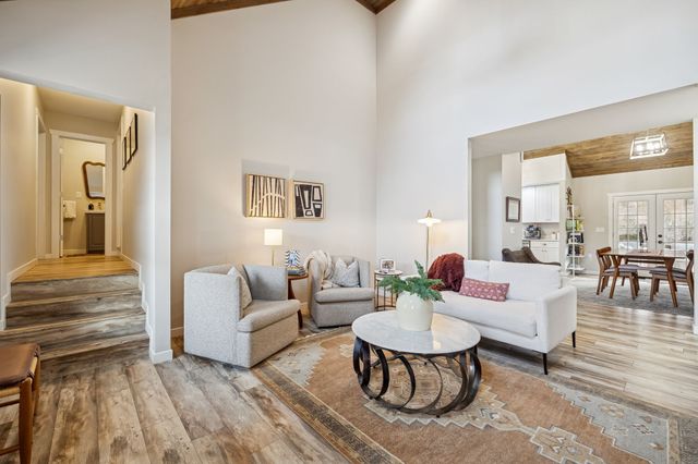 111 Dylark Dr, Waverly, TN 37185