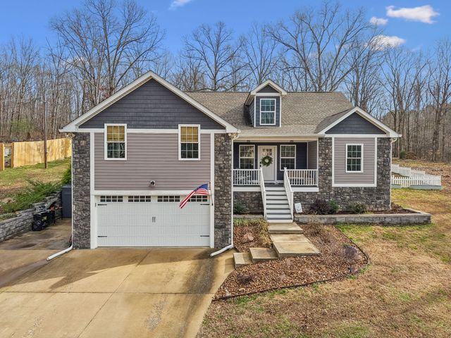 111 Dylark Dr, Waverly, TN 37185