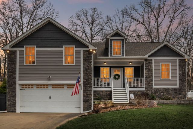 111 Dylark Dr, Waverly, TN 37185