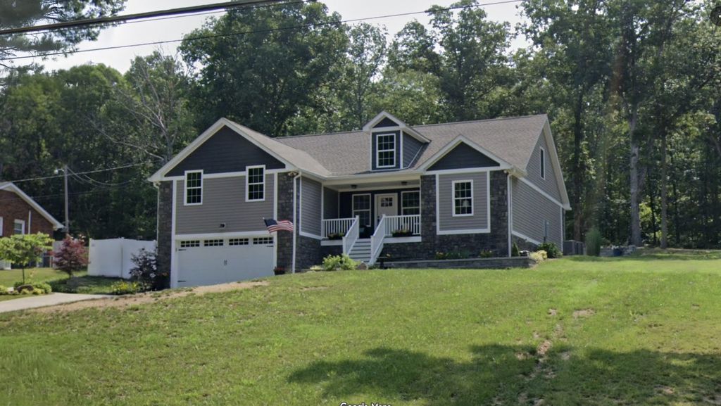 111 Dylark Dr, Waverly, TN 37185