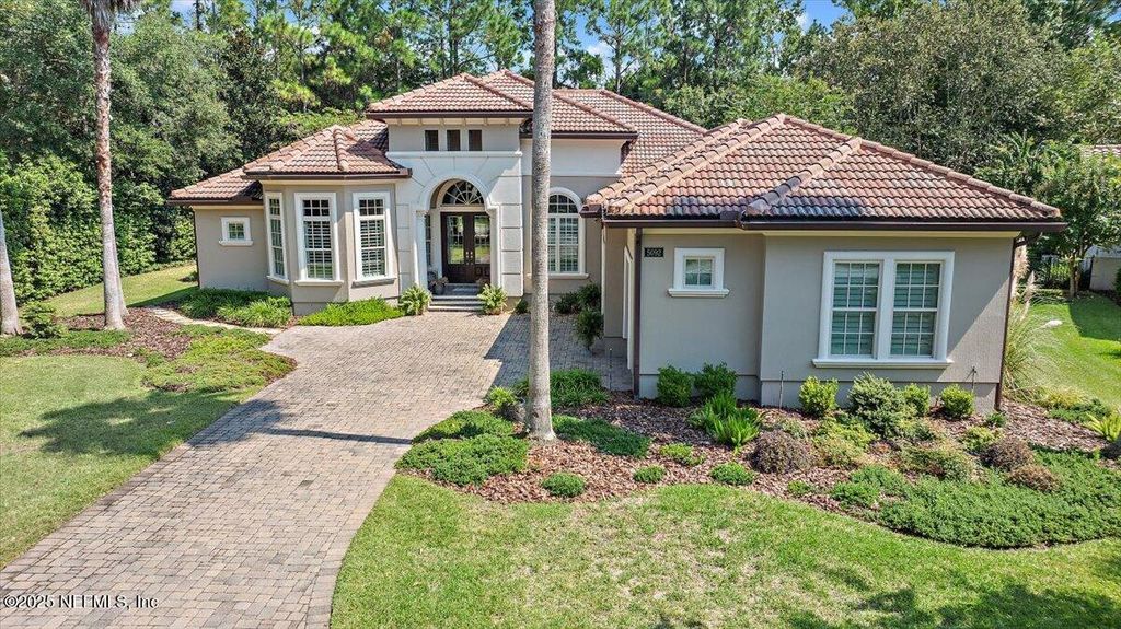 5092 COMMISSIONERS Drive, Jacksonville, FL 32224