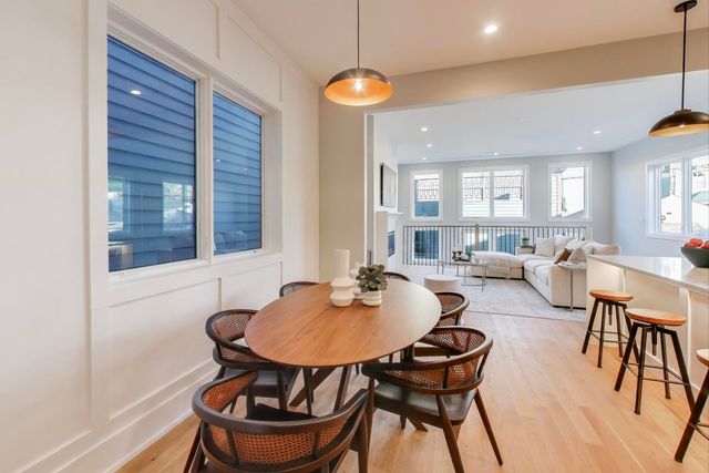 3929 N Francisco Avenue, Chicago, IL 60618