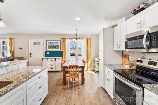 316 E Alabama Avenue, Bessemer City, NC 28016