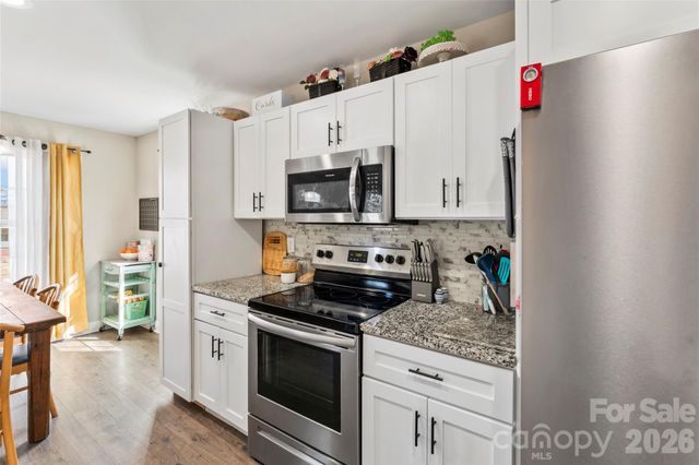 316 E Alabama Avenue, Bessemer City, NC 28016