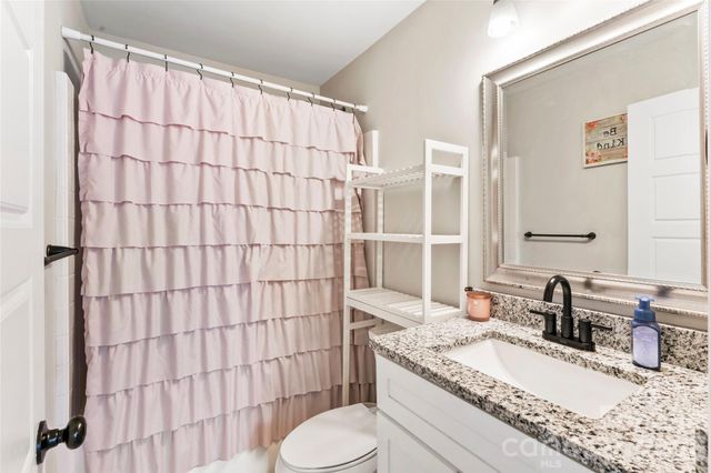 316 E Alabama Avenue, Bessemer City, NC 28016