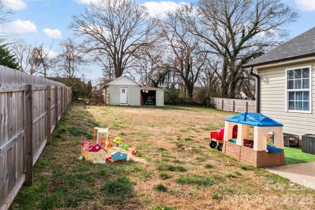 316 E Alabama Avenue, Bessemer City, NC 28016