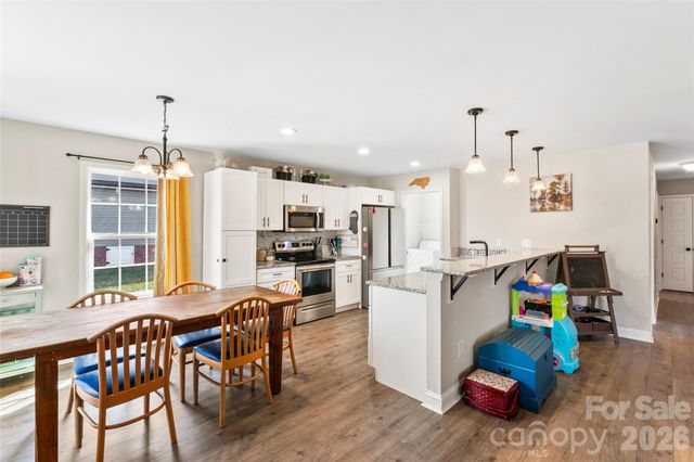 316 E Alabama Avenue, Bessemer City, NC 28016