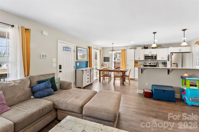 316 E Alabama Avenue, Bessemer City, NC 28016