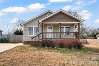 316 E Alabama Avenue, Bessemer City, NC 28016