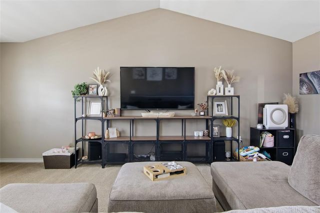 4115 John Hart Place, Eau Claire, WI 54703