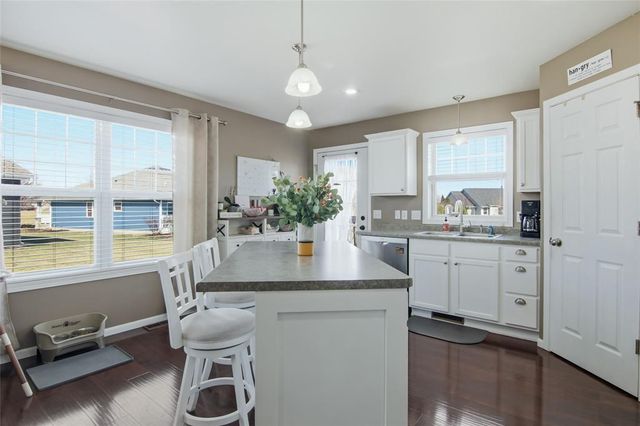 4115 John Hart Place, Eau Claire, WI 54703