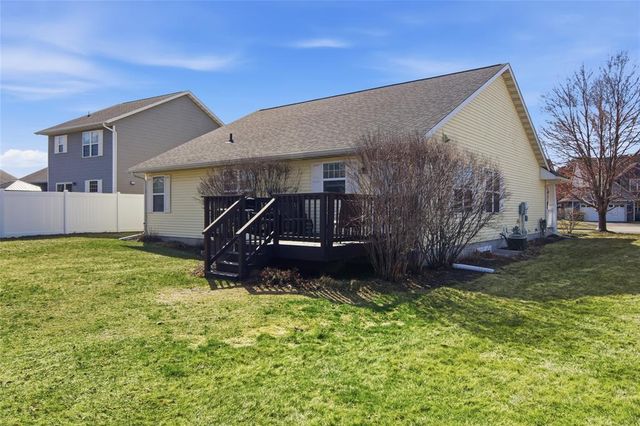 4115 John Hart Place, Eau Claire, WI 54703