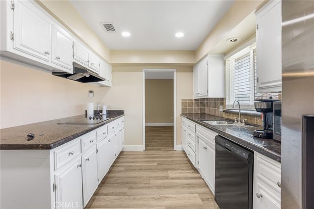 5001 SEA STAR LANE, Bakersfield, CA 93309