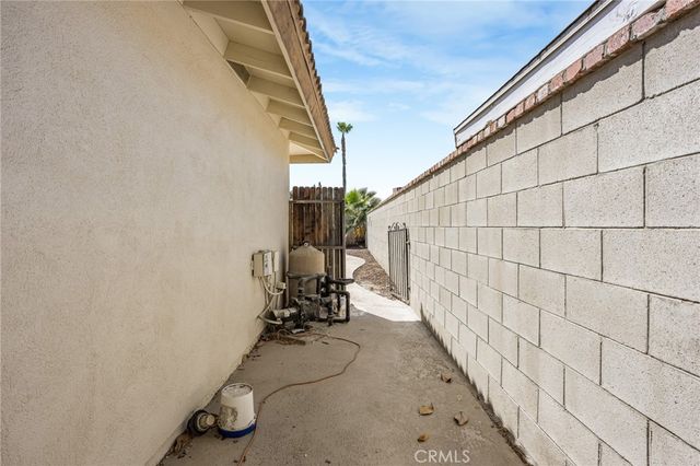 5001 SEA STAR LANE, Bakersfield, CA 93309