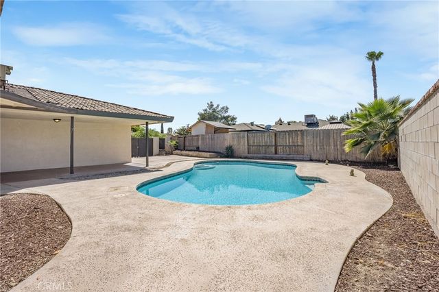 5001 SEA STAR LANE, Bakersfield, CA 93309