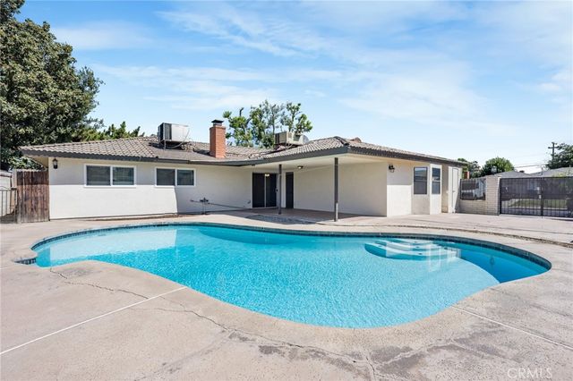 5001 SEA STAR LANE, Bakersfield, CA 93309