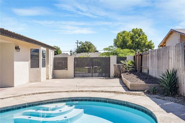 5001 SEA STAR LANE, Bakersfield, CA 93309