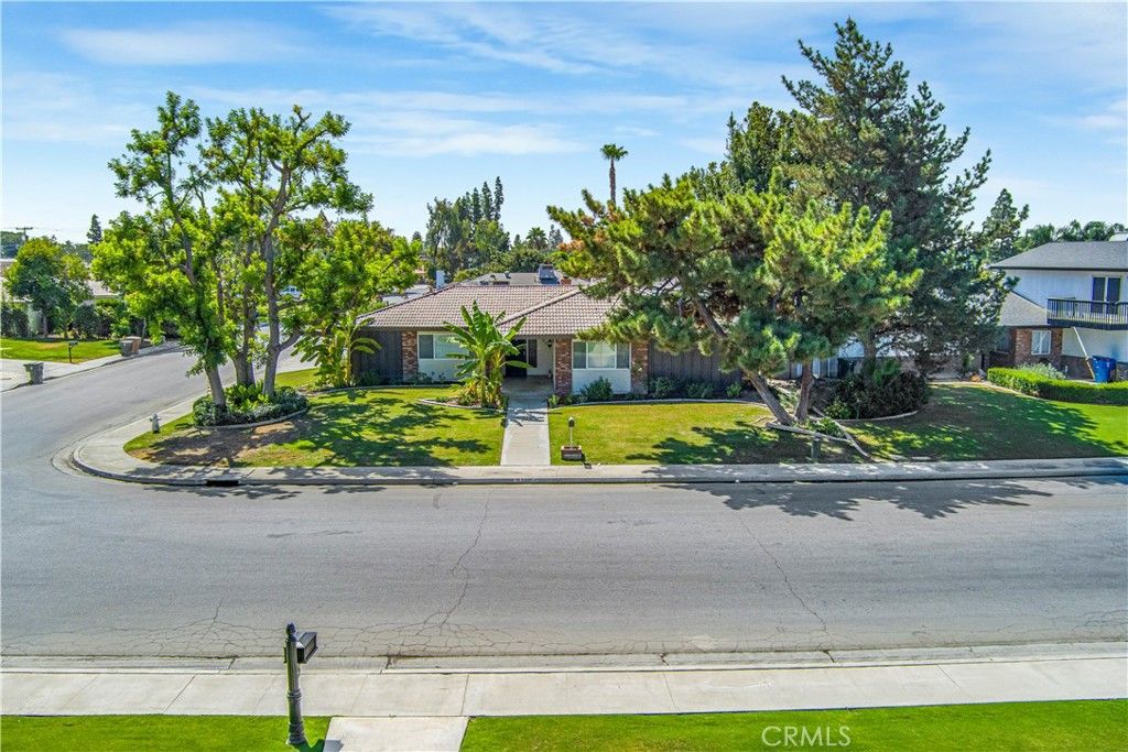 5001 SEA STAR LANE, Bakersfield, CA 93309