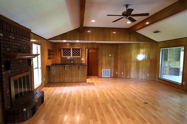 606 County Road 1947, Yantis, TX 75497