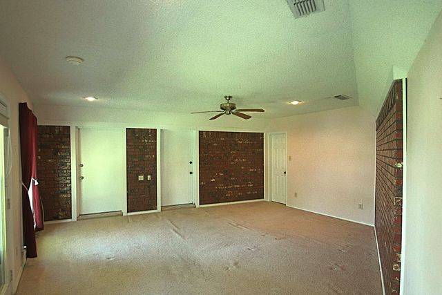 606 County Road 1947, Yantis, TX 75497