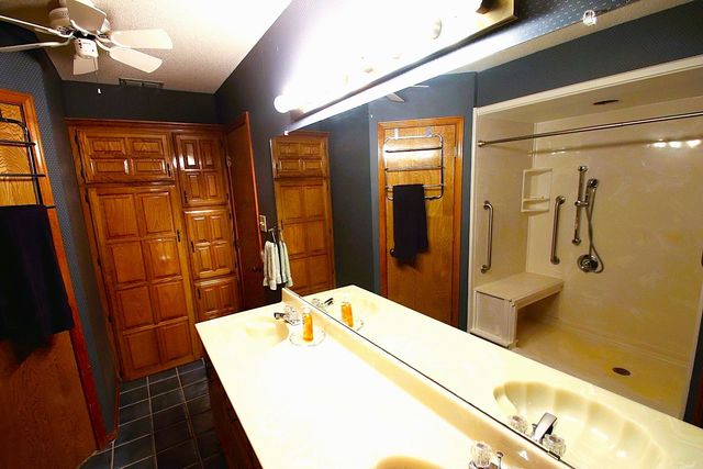 606 County Road 1947, Yantis, TX 75497