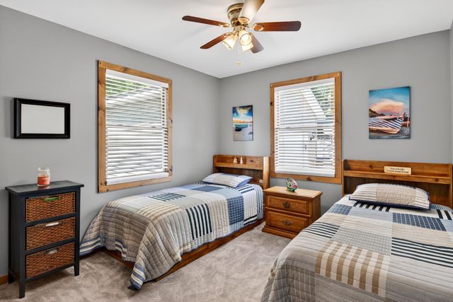 120 Lemon LN, Hardy, VA 24101