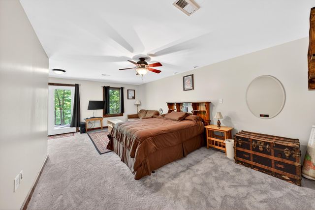 120 Lemon LN, Hardy, VA 24101