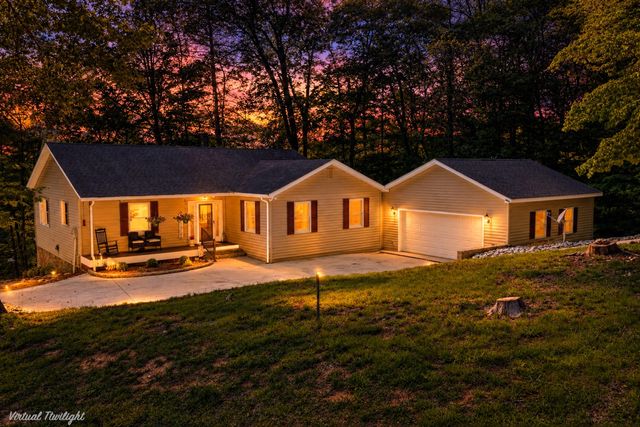 120 Lemon LN, Hardy, VA 24101