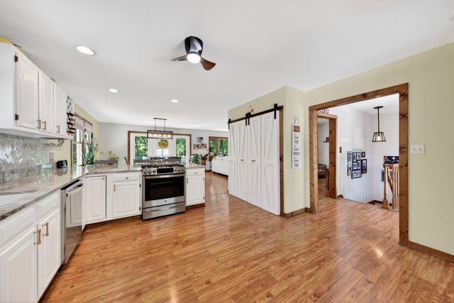 120 Lemon LN, Hardy, VA 24101