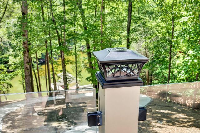 120 Lemon LN, Hardy, VA 24101
