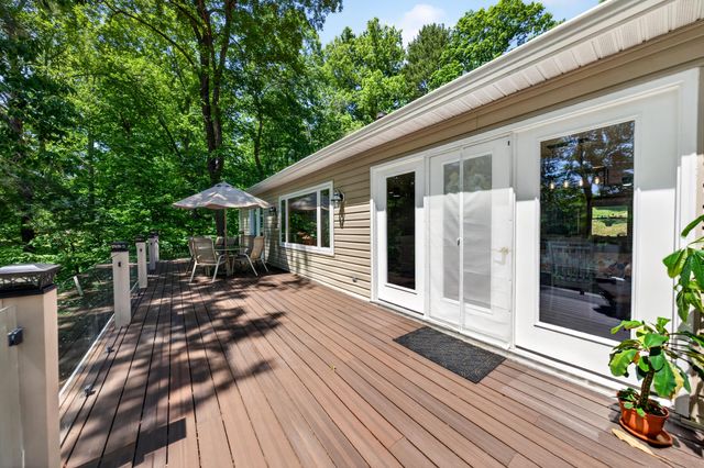 120 Lemon LN, Hardy, VA 24101