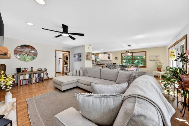 120 Lemon LN, Hardy, VA 24101