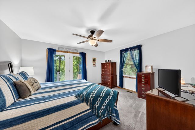 120 Lemon LN, Hardy, VA 24101