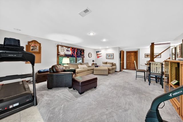 120 Lemon LN, Hardy, VA 24101