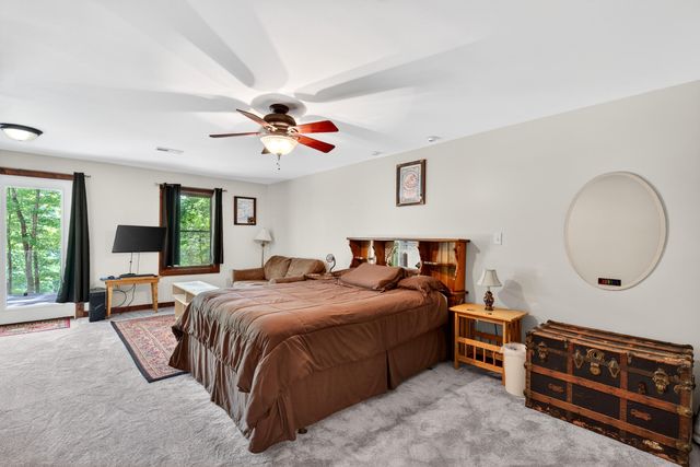 120 Lemon LN, Hardy, VA 24101
