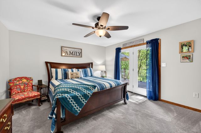 120 Lemon LN, Hardy, VA 24101