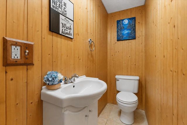 1644 Warwick WAY, Mount Pleasant, WI 53406
