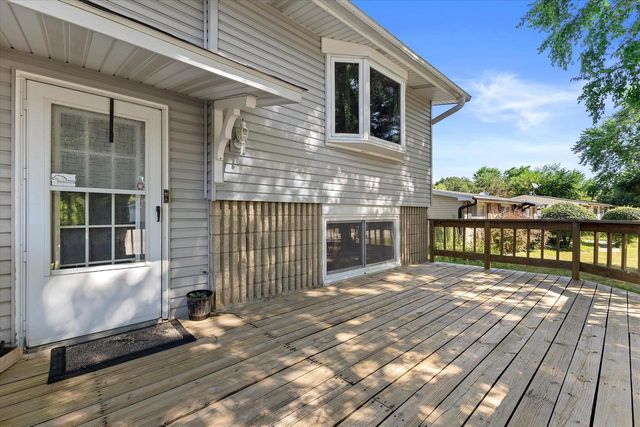 1644 Warwick WAY, Mount Pleasant, WI 53406