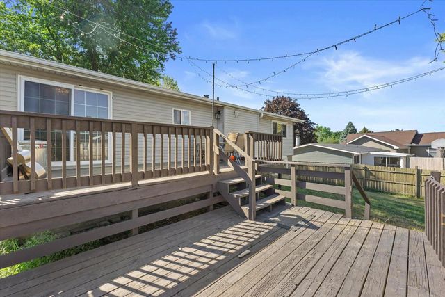 1644 Warwick WAY, Mount Pleasant, WI 53406