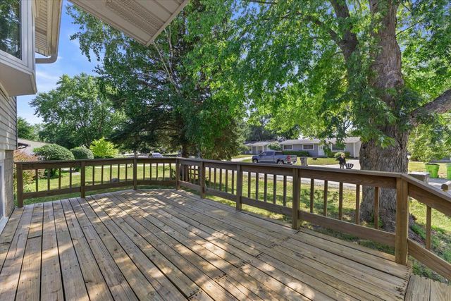 1644 Warwick WAY, Mount Pleasant, WI 53406