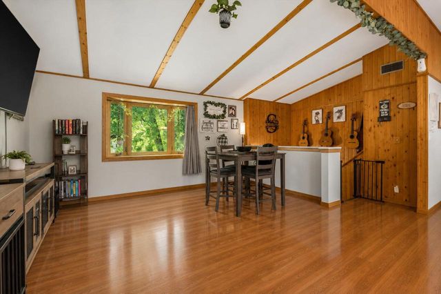 1644 Warwick WAY, Mount Pleasant, WI 53406