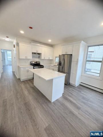 71-73 Madison Avenue 1, Paterson, NJ 07524