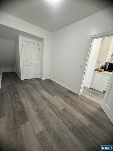 71-73 Madison Avenue 1, Paterson, NJ 07524