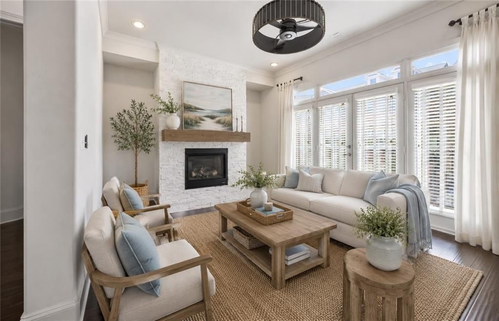Image 2 of property listing at 2142 Coventry Drive, Atlanta, GA 30319