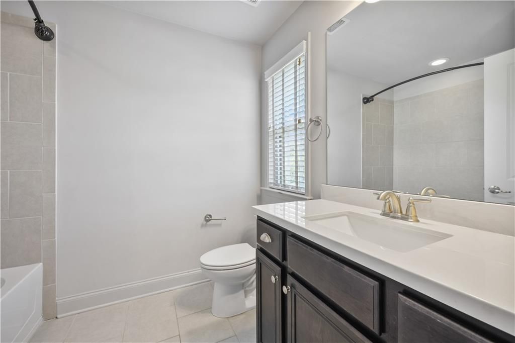 Image 27 of property listing at 2142 Coventry Drive, Atlanta, GA 30319
