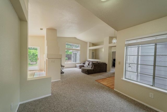 8515 Gibbs Way, Sacramento, CA 95823