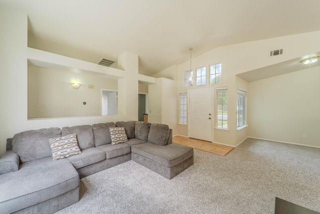 8515 Gibbs Way, Sacramento, CA 95823